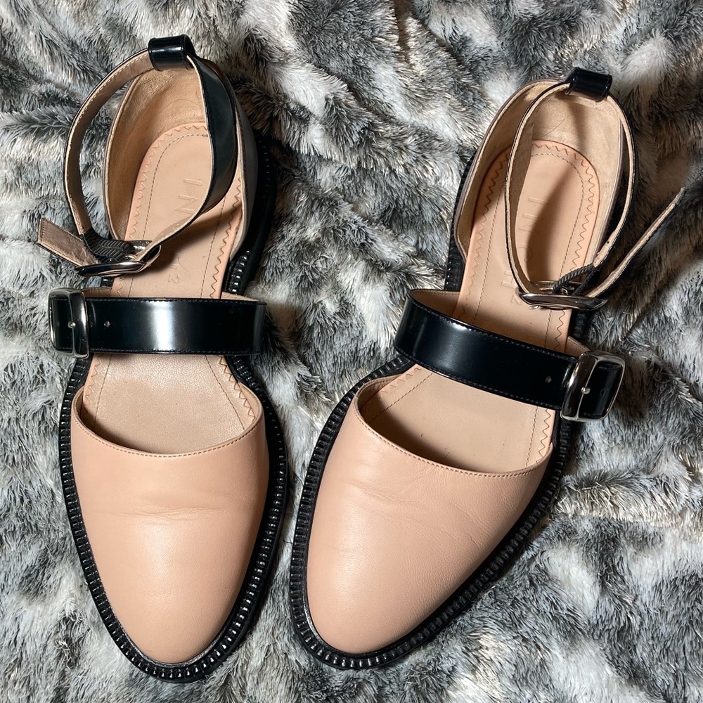 NWOT HAND CRAFTED INCH 2 SANDALS size 10